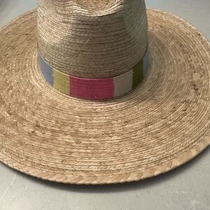 Women’s Straw Hat with Colorful Band